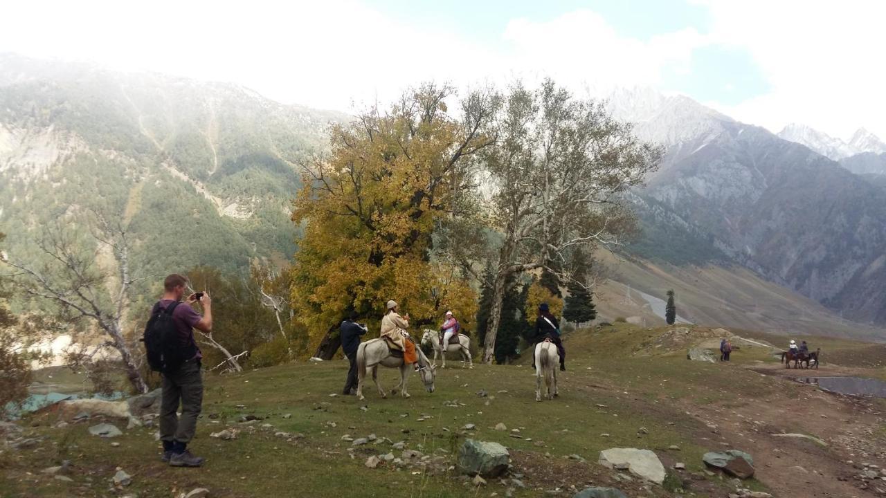 فندق Houseboat Moon Of Kashmir Srīnagar المظهر الخارجي الصورة